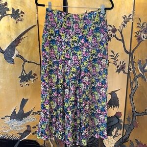 ZARA Floral Midi Gaucho Pants | Size Medium